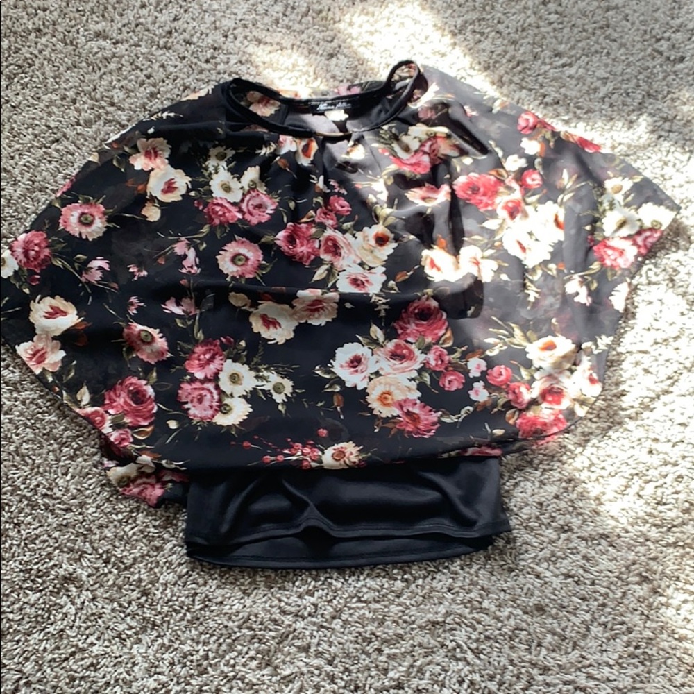 ⚡️Floral top